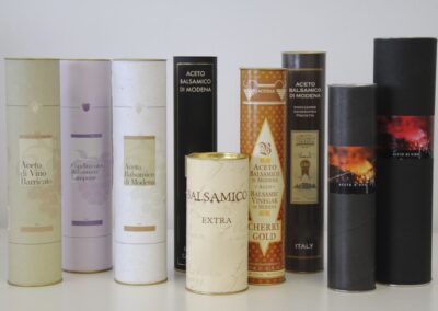 Boîtes pour bouteilles de vin et de vinaigre